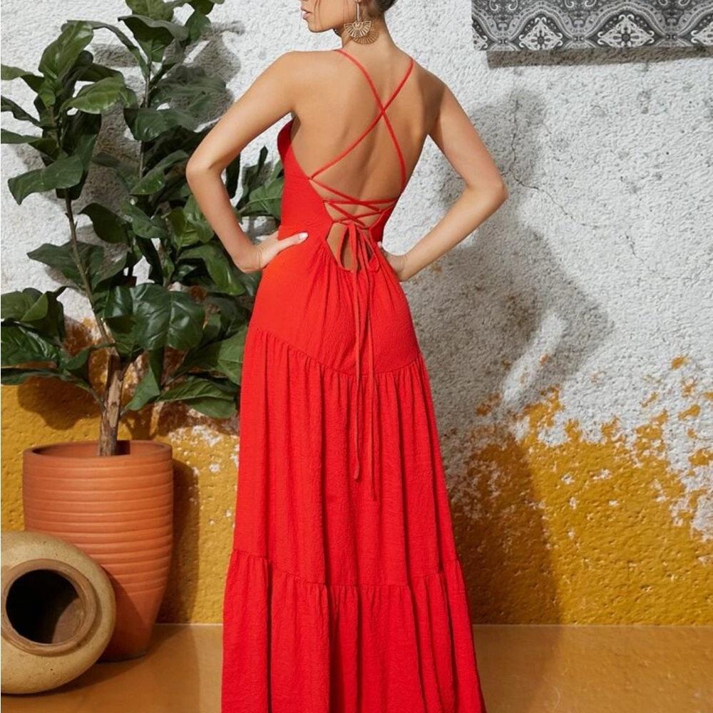 Red backless maxi - Picture 2 of 2